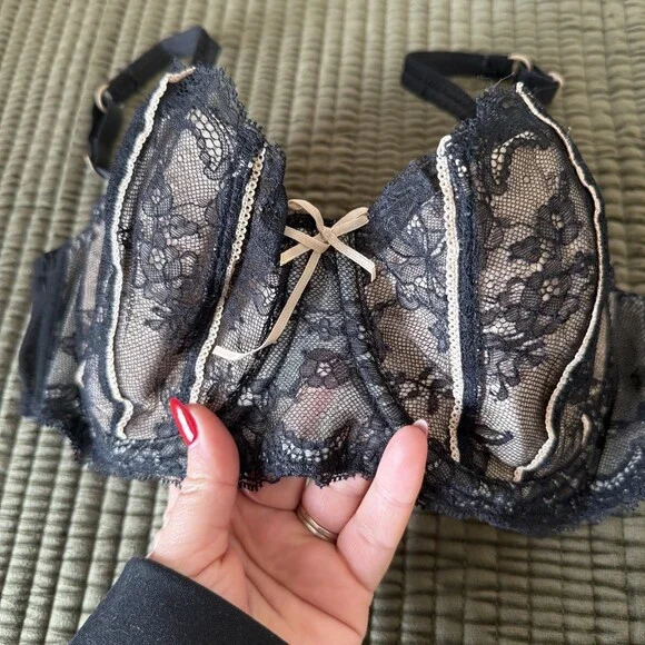 DKNY 34D Black Lace Balconette Plunge Sheer Floral Underwire Bra Lingerie - Picture 8 of 15